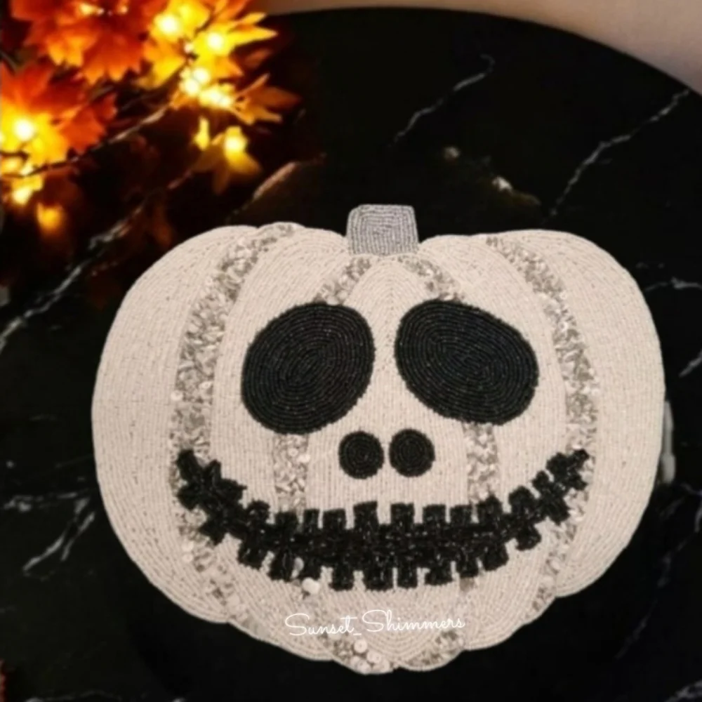 4pc Beaded White Pumpkin Halloween Placemats Chargers Jack Skellington Style NEW